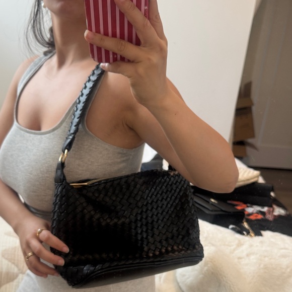 Lulus Elegant Black Woven Shoulder Bag - Picture 2 of 2